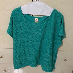 2X(18w-20w) green nice blouse & comfy runs small